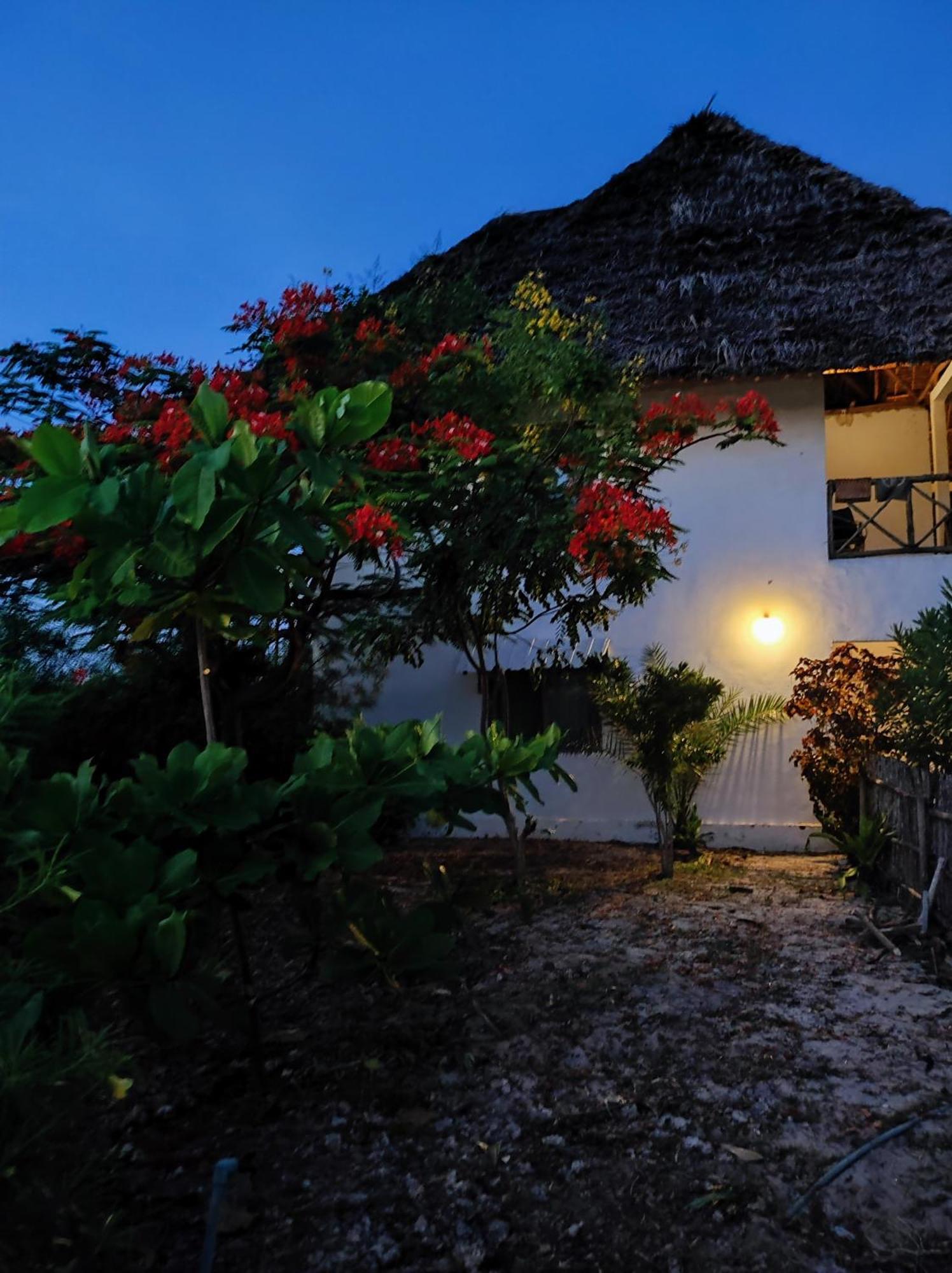 Secret Place Hotel By Hello Tanzania Tours& Safaris Makunduchi 外观 照片